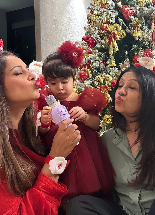 Christmas 2024 Bipasha Celebrations - How Good is Bujjemma10