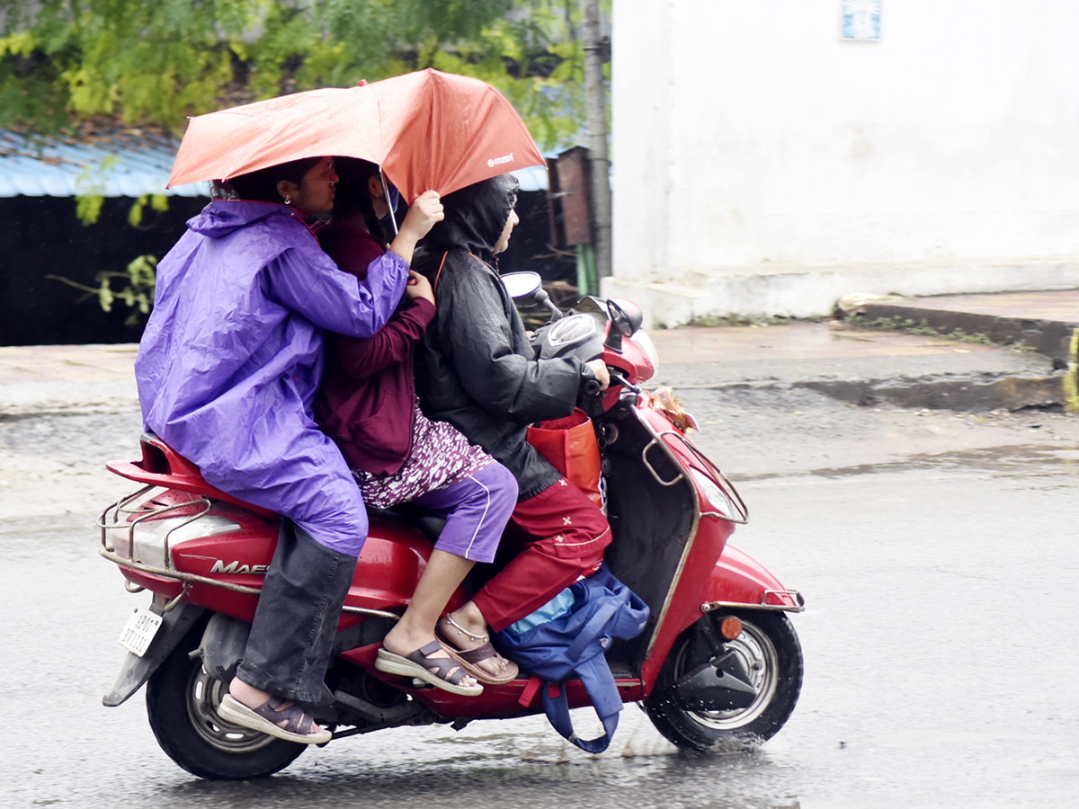 Heavy rains in Andhra Pradesh: Photos21