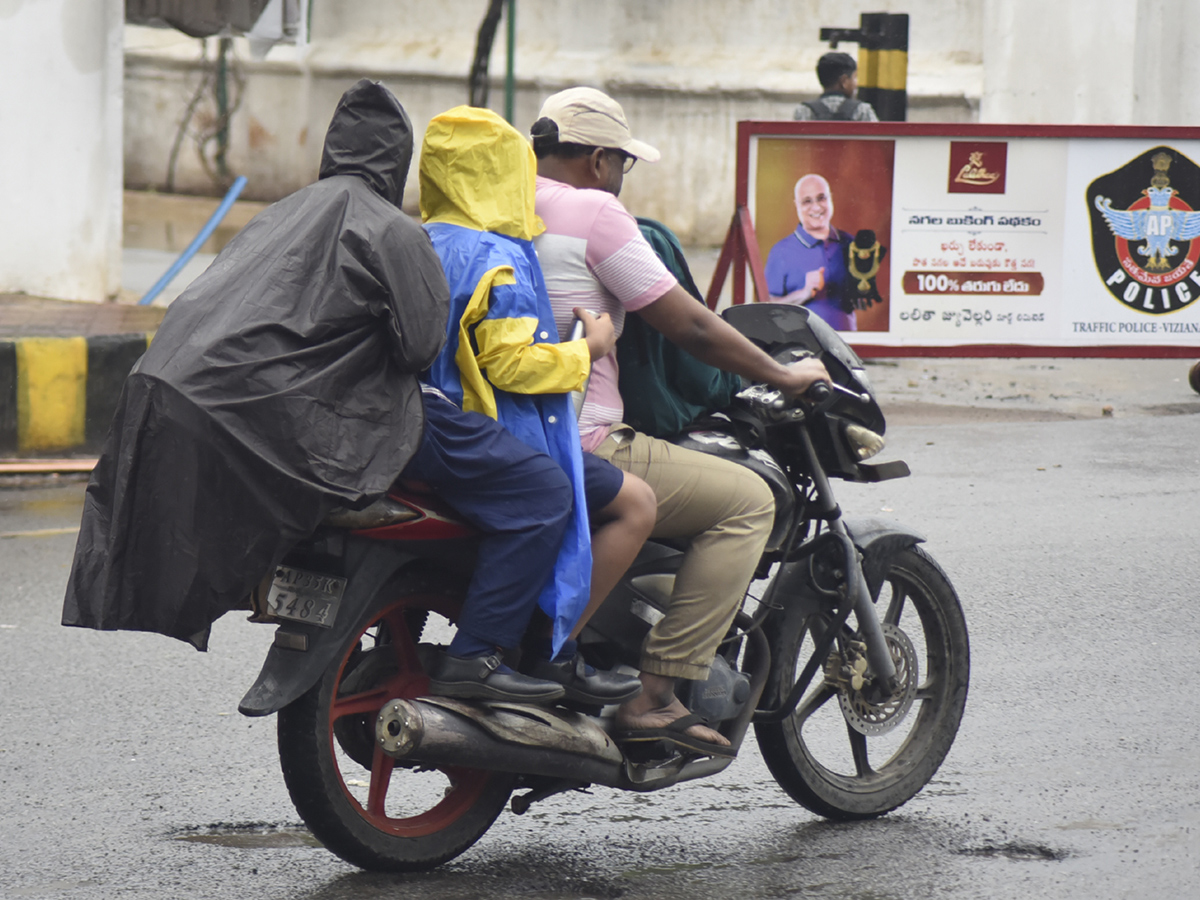 Heavy rains in Andhra Pradesh: Photos23