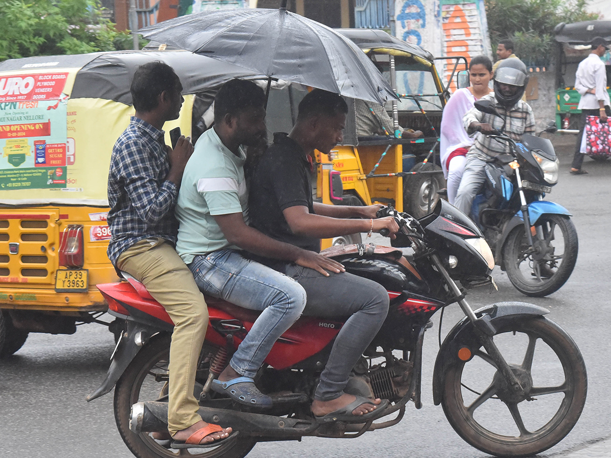 Heavy rains in Andhra Pradesh: Photos8