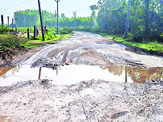 మక్కువకు ప్రయాణం సాహసమే1