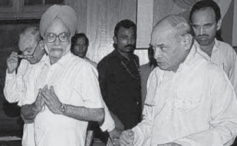 Former Prime Minister Manmohan Singh passes away Photos7