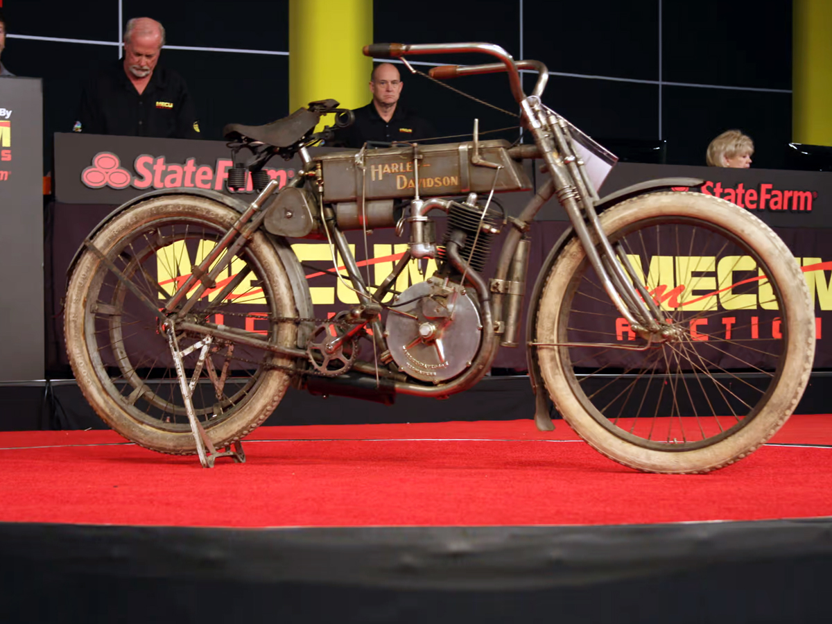  Rare vehicles that will soon be seen in the biggest motorcycle auction6