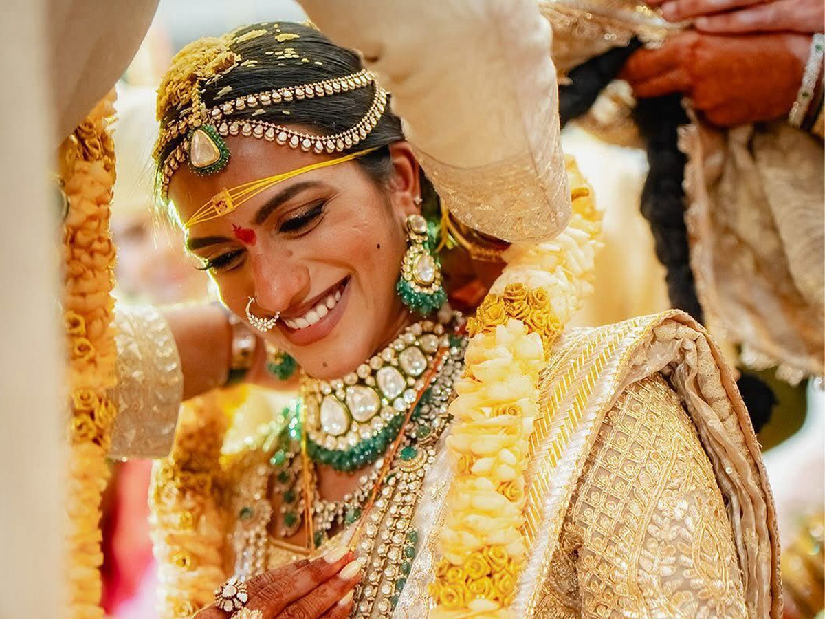 PV Sindhu shares dreamy wedding pics with husband Venkata Datta Sai goes viral9