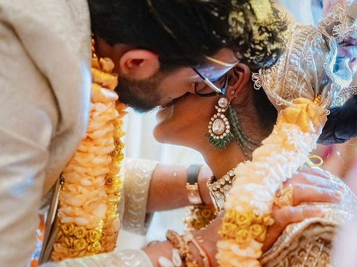 PV Sindhu shares dreamy wedding pics with husband Venkata Datta Sai goes viral10