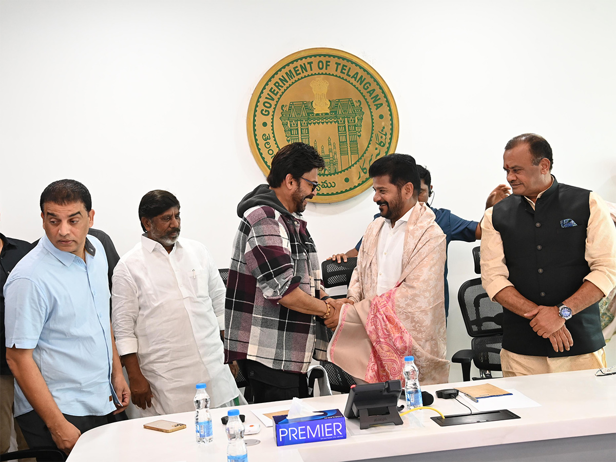 Tollywood Film Industry Celebrities Meet CM Revanth Reddy Photos Goes Viral5