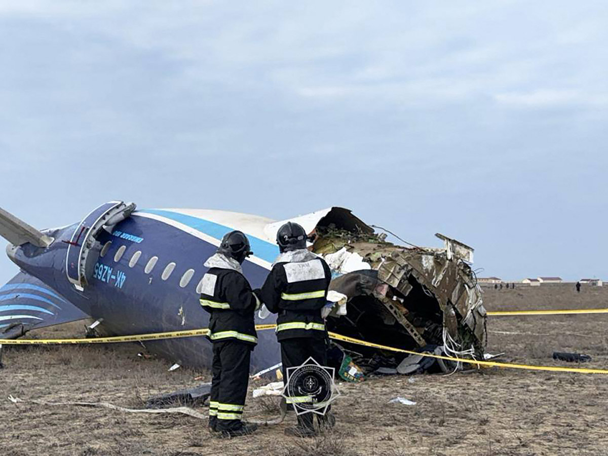 kazakhstan plane crash photos goes viral11