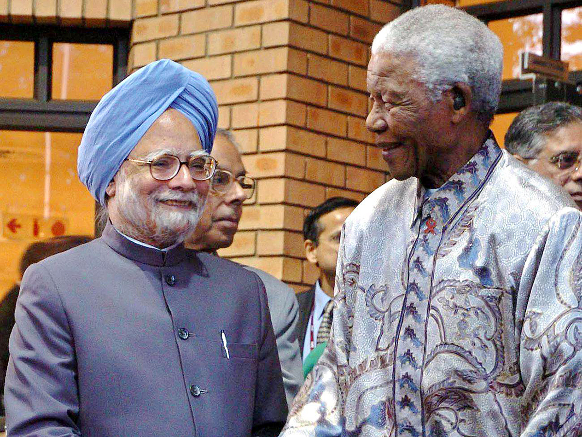 Former PM Manmohan Singh Rare and unseen photos goes viral27