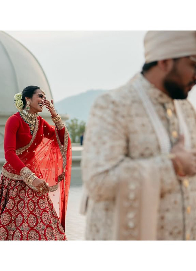 Do you know the details of this designer lehenga that was worn by PV Sindhu at her wedding10