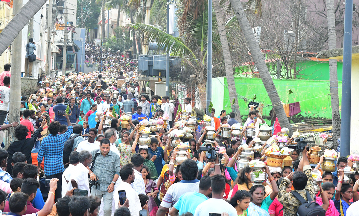 Visakhapatnam celebrates Gangamma Jatara as thanksgiving for safety photos11