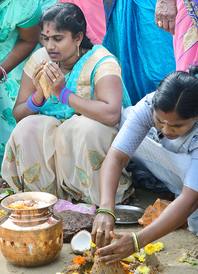 Visakhapatnam celebrates Gangamma Jatara as thanksgiving for safety photos16