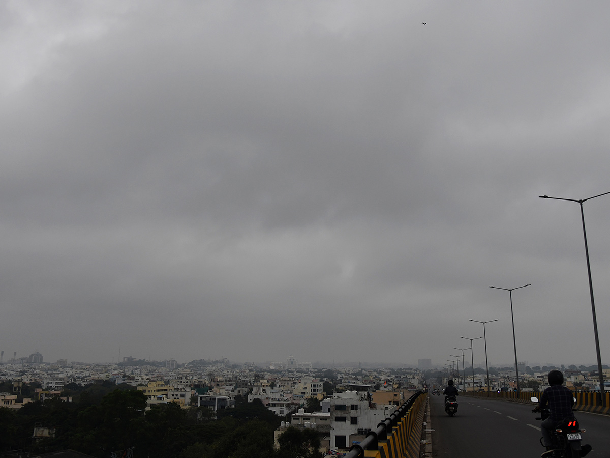 heavy rain in hyderabad today11