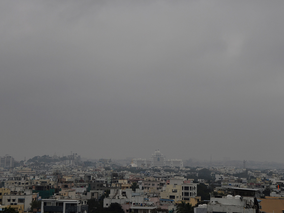 heavy rain in hyderabad today12