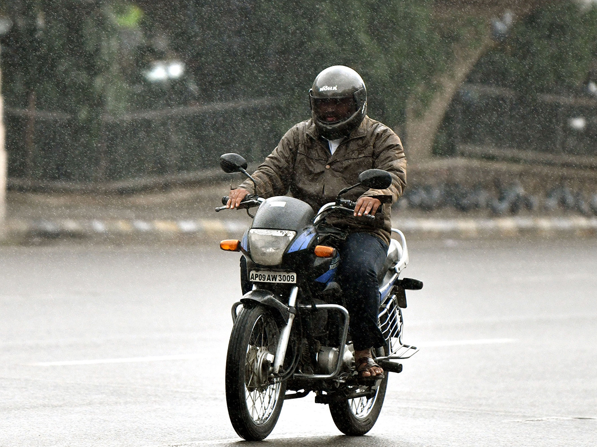 heavy rain in hyderabad today27