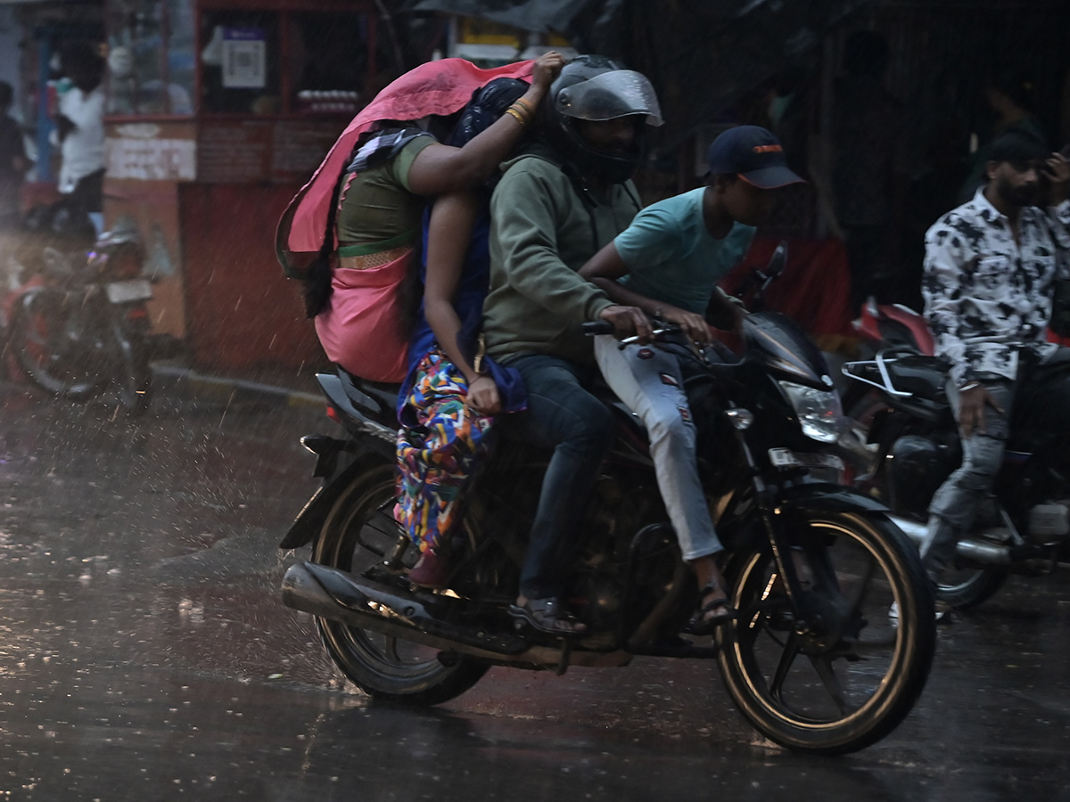 heavy rain in hyderabad today6