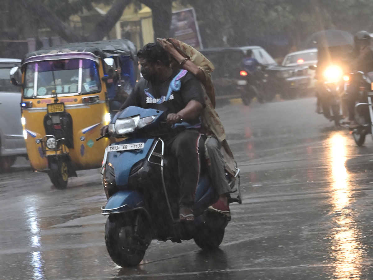 heavy rain in hyderabad today7