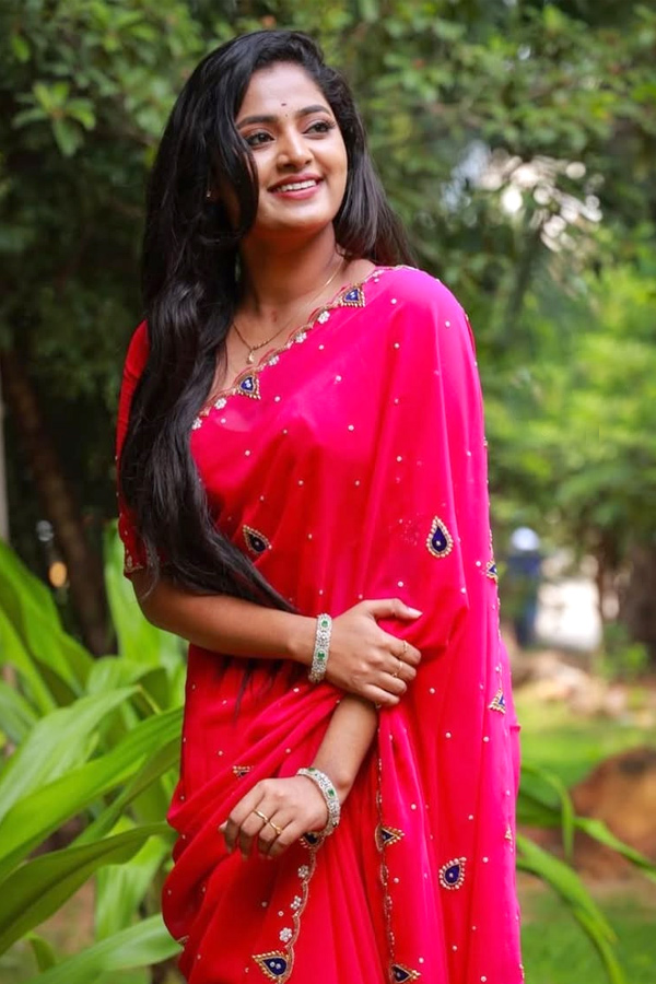 Maavaru Mastaru Serial Heroine Sangeetha Photos 3