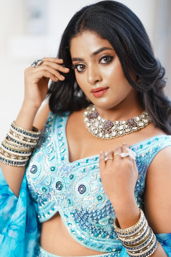 Maavaru Mastaru Serial Heroine Sangeetha Photos 12