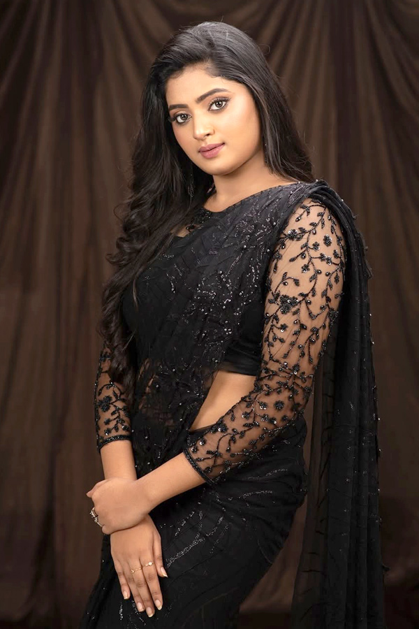 Maavaru Mastaru Serial Heroine Sangeetha Photos 14