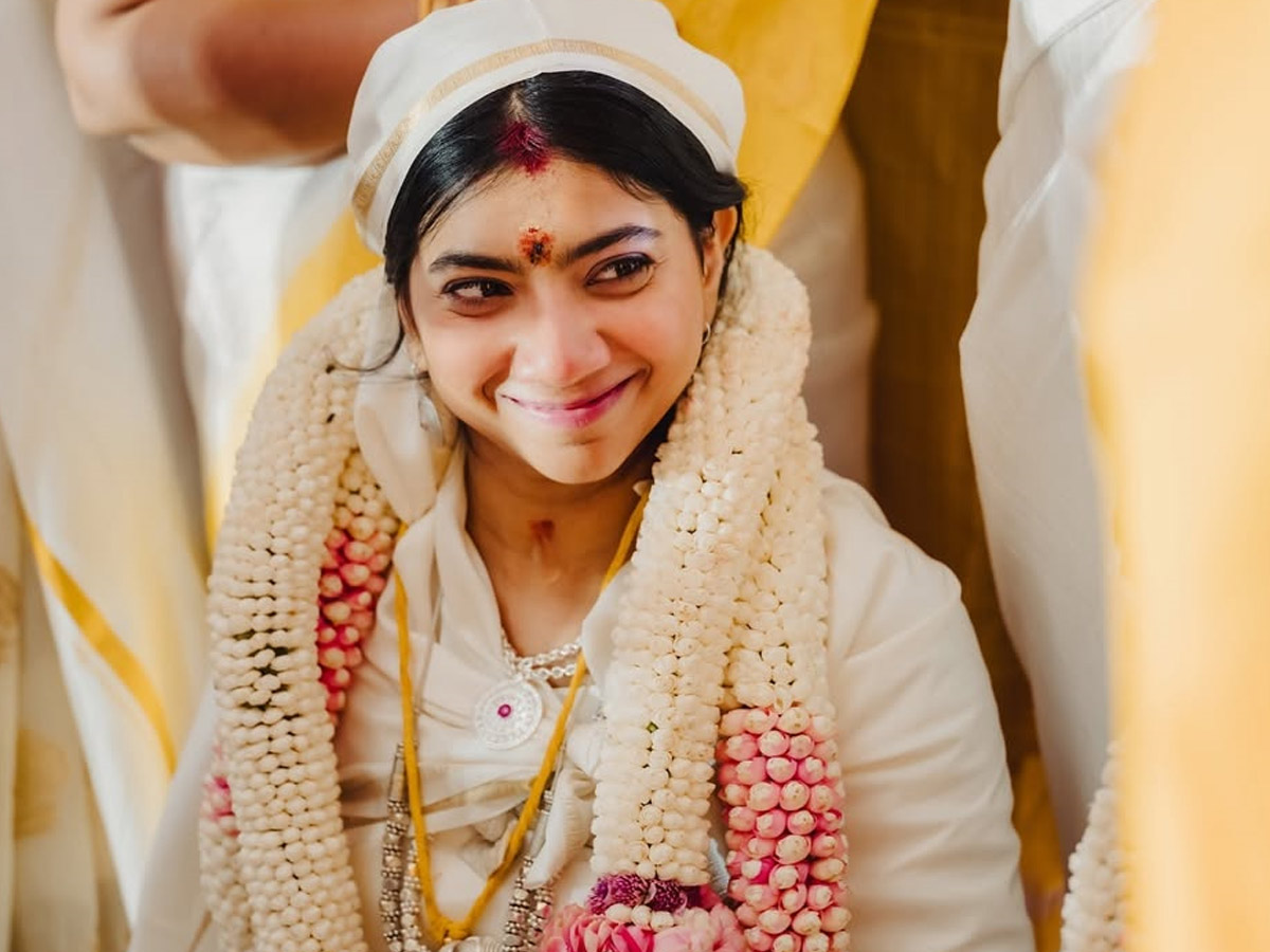 Actress Sai Pallavi Shares Emotional Post on Social media photos20