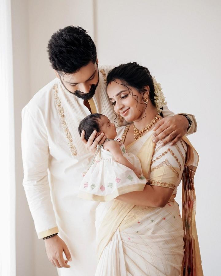 Malayalam TV Actress Malavika Krishnadas Daughter Naming ceremony photos3