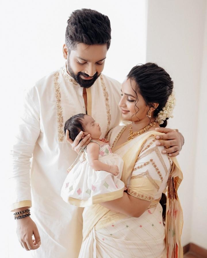 Malayalam TV Actress Malavika Krishnadas Daughter Naming ceremony photos6