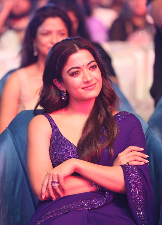 Actress Rashmika Mandanna Pushpa 2 Pre Release Event Photos13