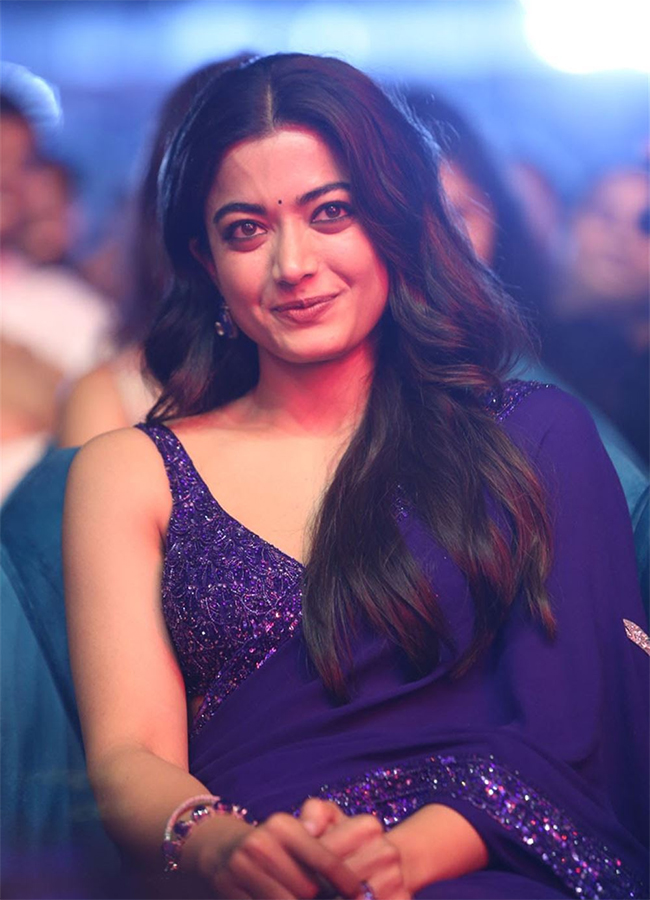 Actress Rashmika Mandanna Pushpa 2 Pre Release Event Photos14