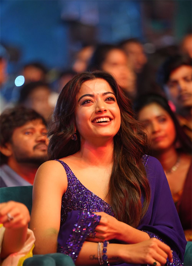 Actress Rashmika Mandanna Pushpa 2 Pre Release Event Photos26