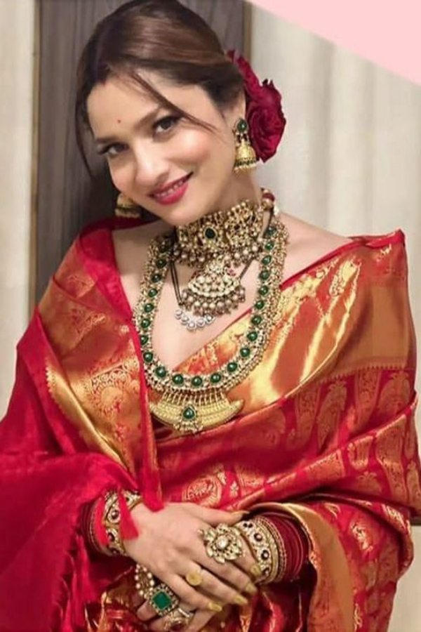 Bollywood Actress Ankita Lokhande Looks Beautiful Saree11