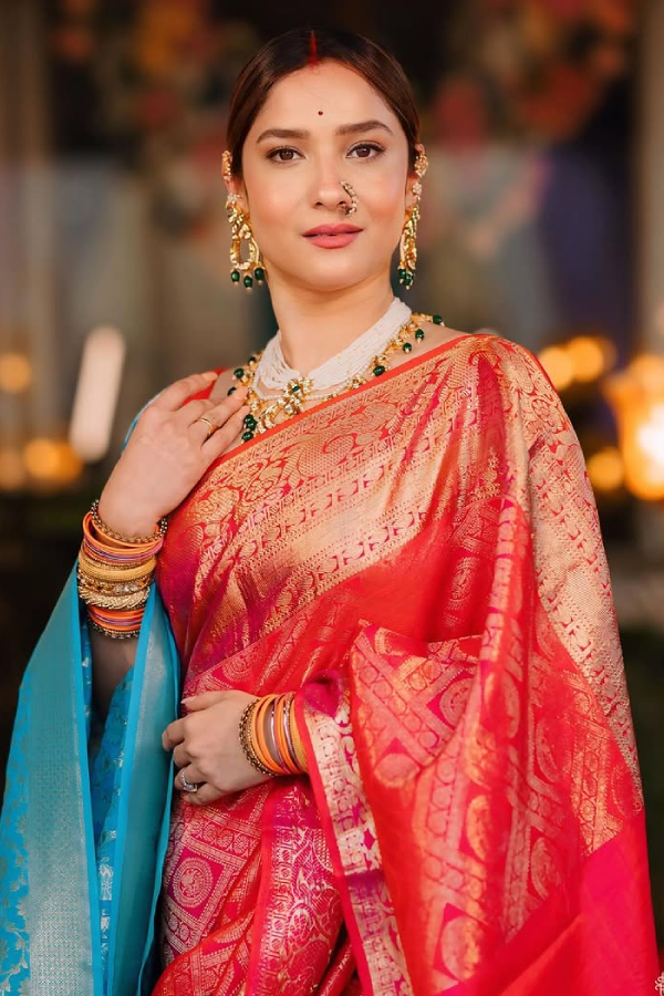 Bollywood Actress Ankita Lokhande Looks Beautiful Saree8