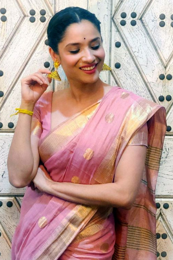 Bollywood Actress Ankita Lokhande Looks Beautiful Saree10