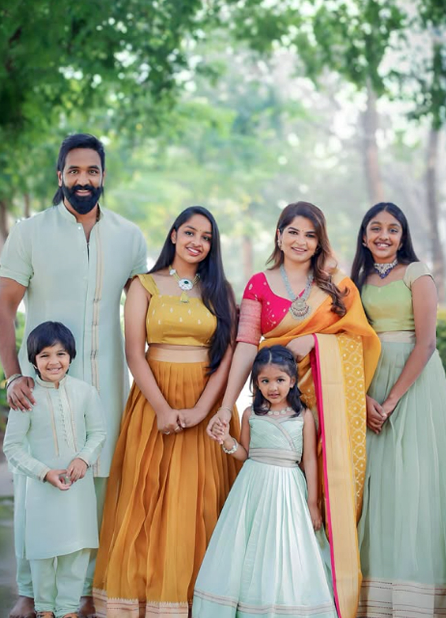 Manchu Vishnu Daughters Ariana and Viviana Birthday celebrations18