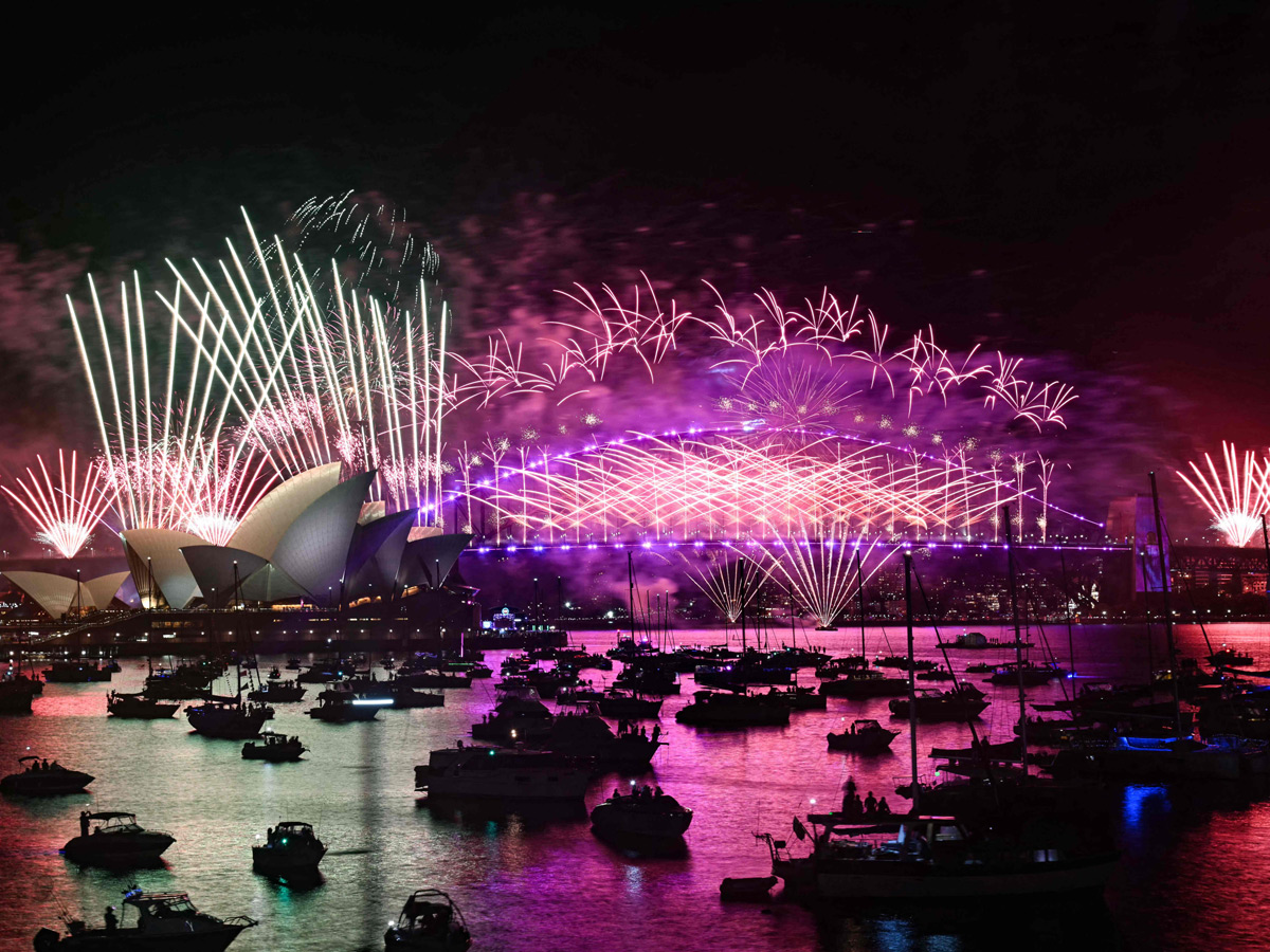 Australia, New Zealand welcome 2025 as New Years celebrations Photos10