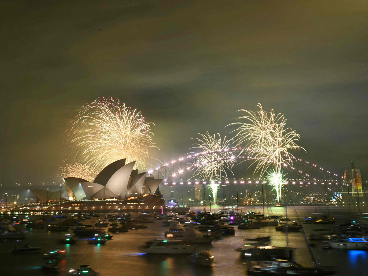 Australia, New Zealand welcome 2025 as New Years celebrations Photos16