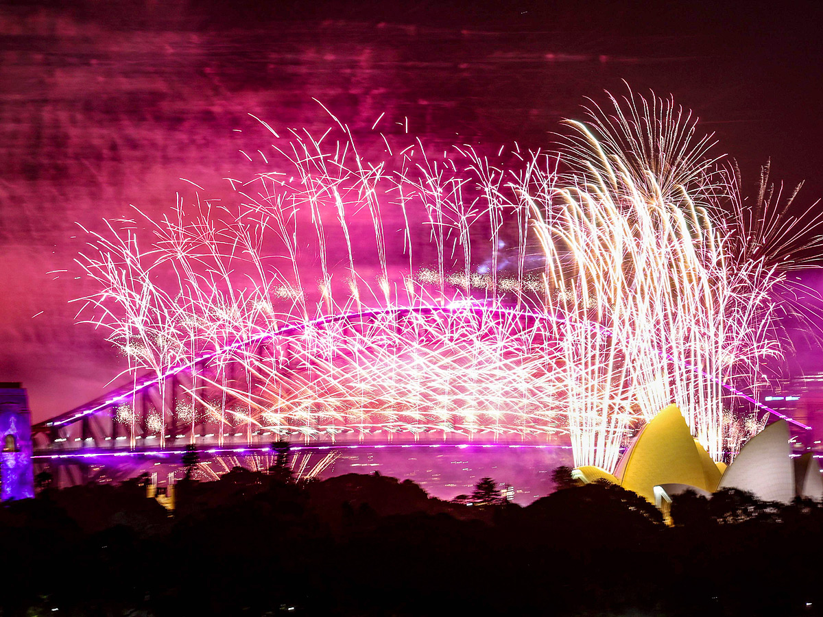 Australia, New Zealand welcome 2025 as New Years celebrations Photos3