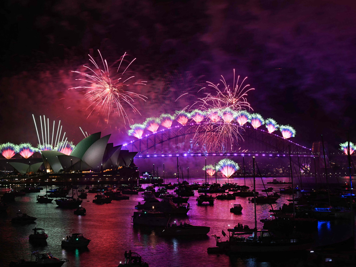 Australia, New Zealand welcome 2025 as New Years celebrations Photos8