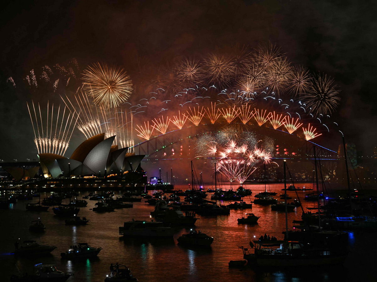 Australia, New Zealand welcome 2025 as New Years celebrations Photos9