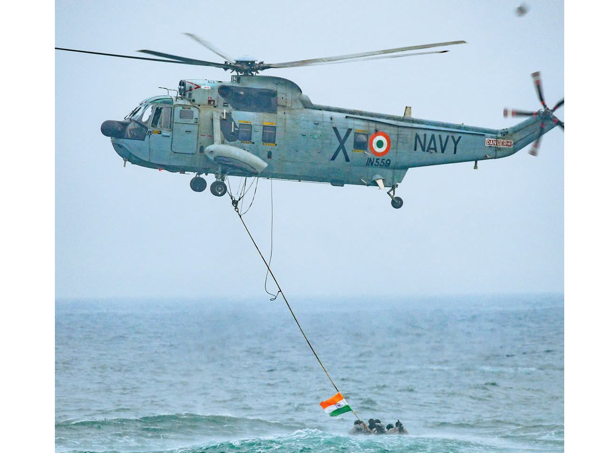 Navy Day celebrations At coast In Puri, Odisha Photos19