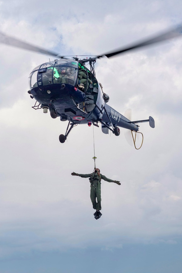 Navy Day celebrations At coast In Puri, Odisha Photos6