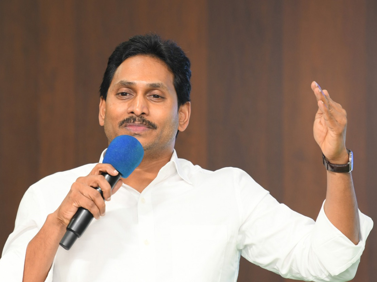 YS Jagan Interesting Comments at Srikakulam YSRCP Leaders Meeting Photos5