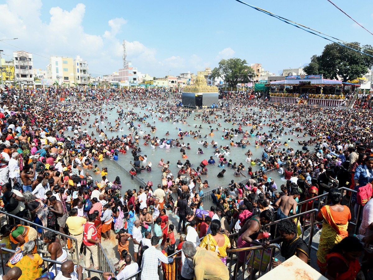 Tiruchanur Brahmotsavams grandly celebrated Panchamithirtham3