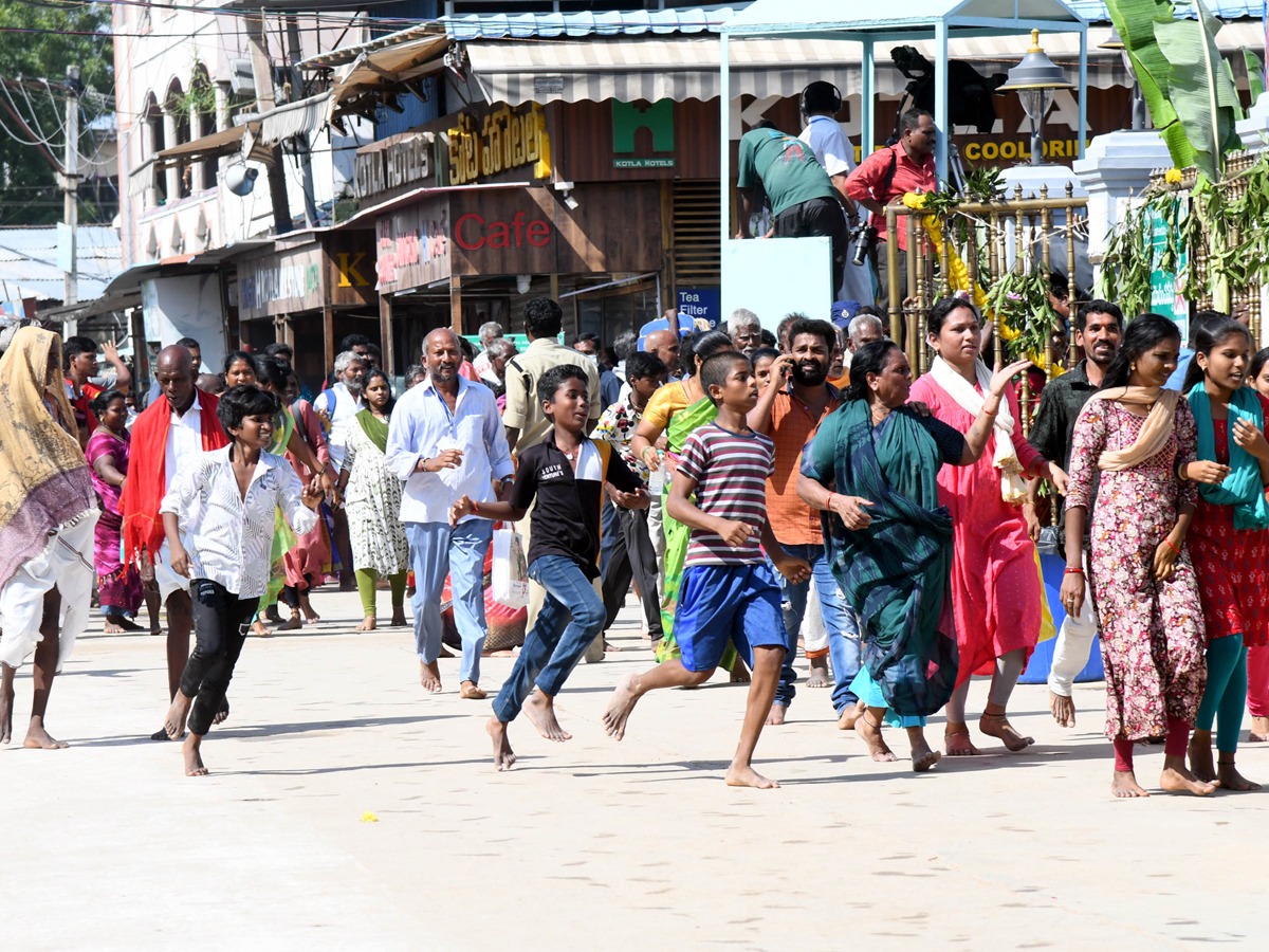 Tiruchanur Brahmotsavams grandly celebrated Panchamithirtham12