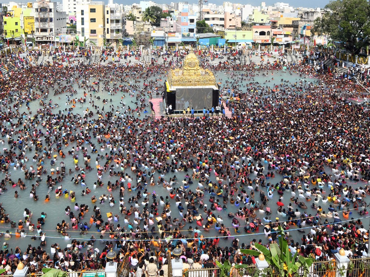 Tiruchanur Brahmotsavams grandly celebrated Panchamithirtham5