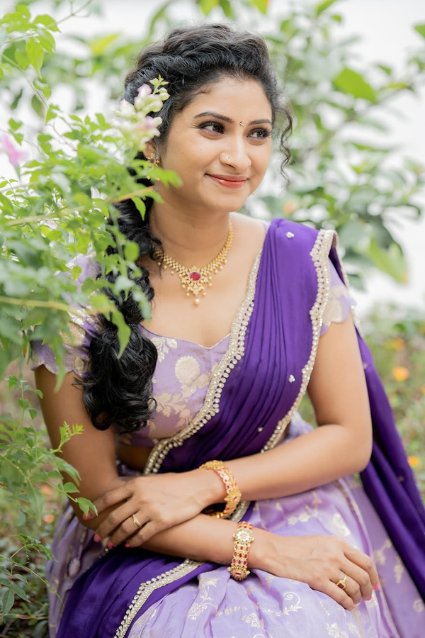 TV Actress Vishnu Priya Glamorous Photos In Purple Lehenga6