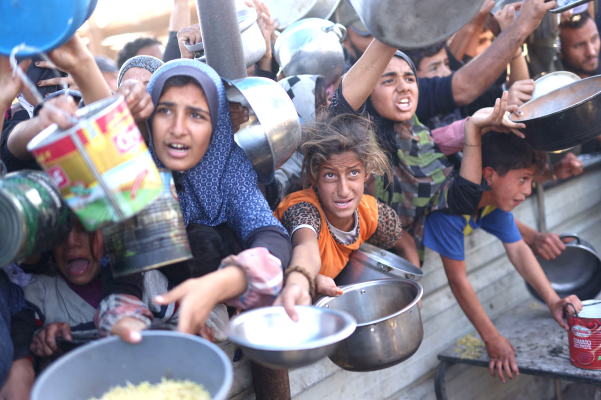 As Hunger Surges in Gaza, the Struggle to Find Food Turns Deadly8