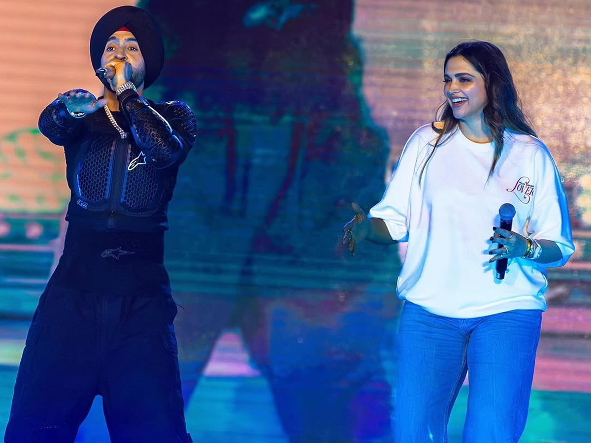 Deepika Padukone At Diljit Dosanjh Concert In Bangalore Photos Goes Viral4