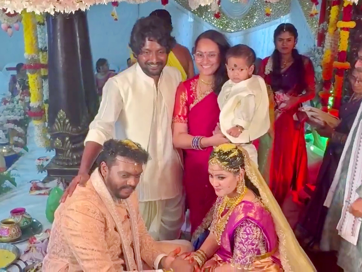 Director Sandeep Raj and actress Chadini get wedding photos goes viral10