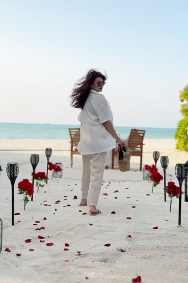 Actress Hansika Motwani Celebrated Wedding Anniversary In Maldives8