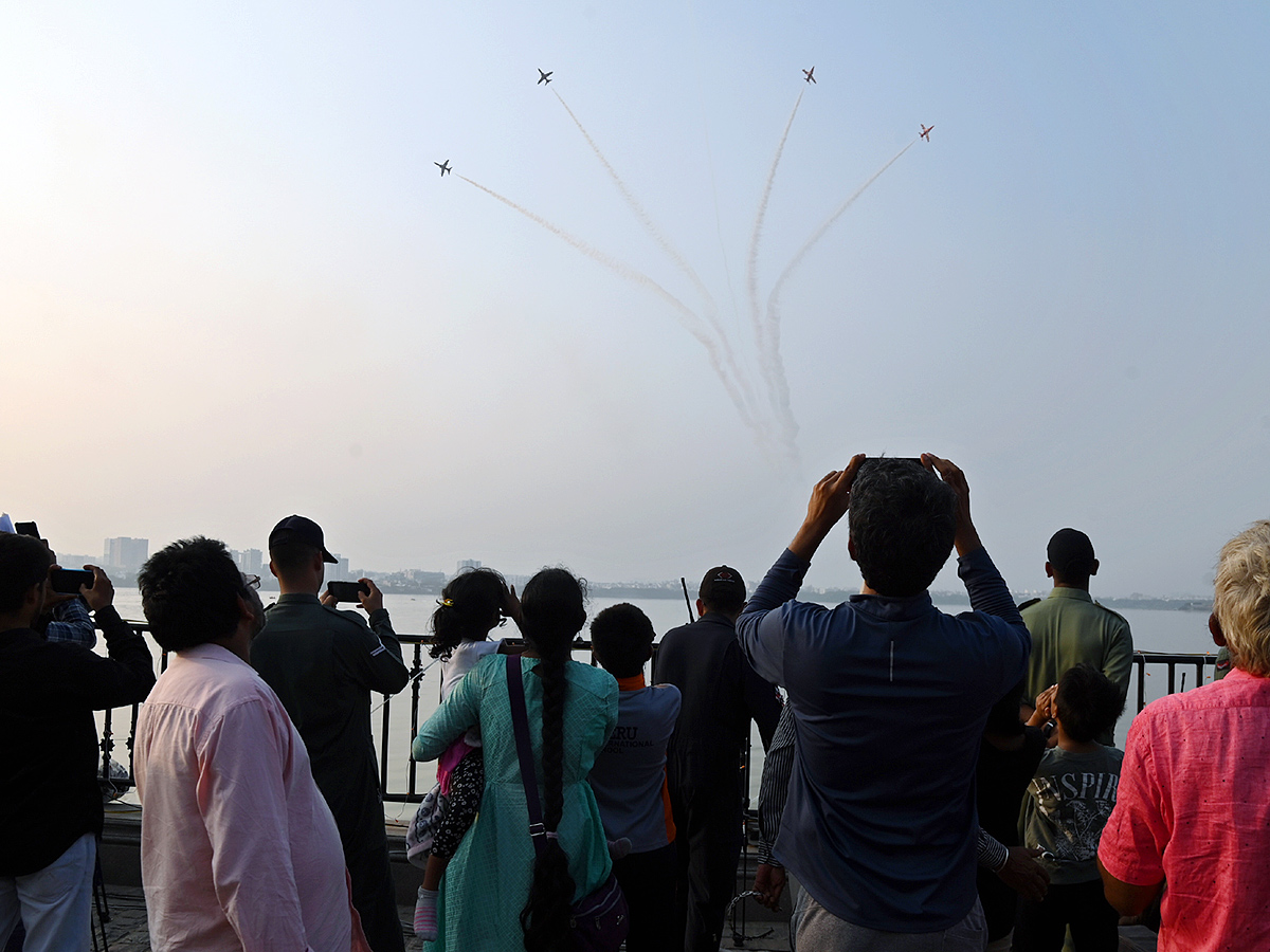 Hyderabad Airshow: IAF’s Suryakiran Team To Dazzle Skies With Air Show2